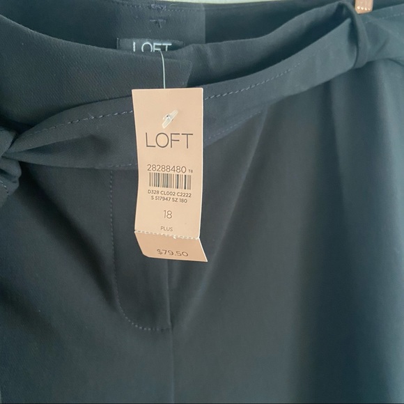 NWT Loft Cargo Pants Size 18 Black, Gold Hardware - Picture 2 of 7